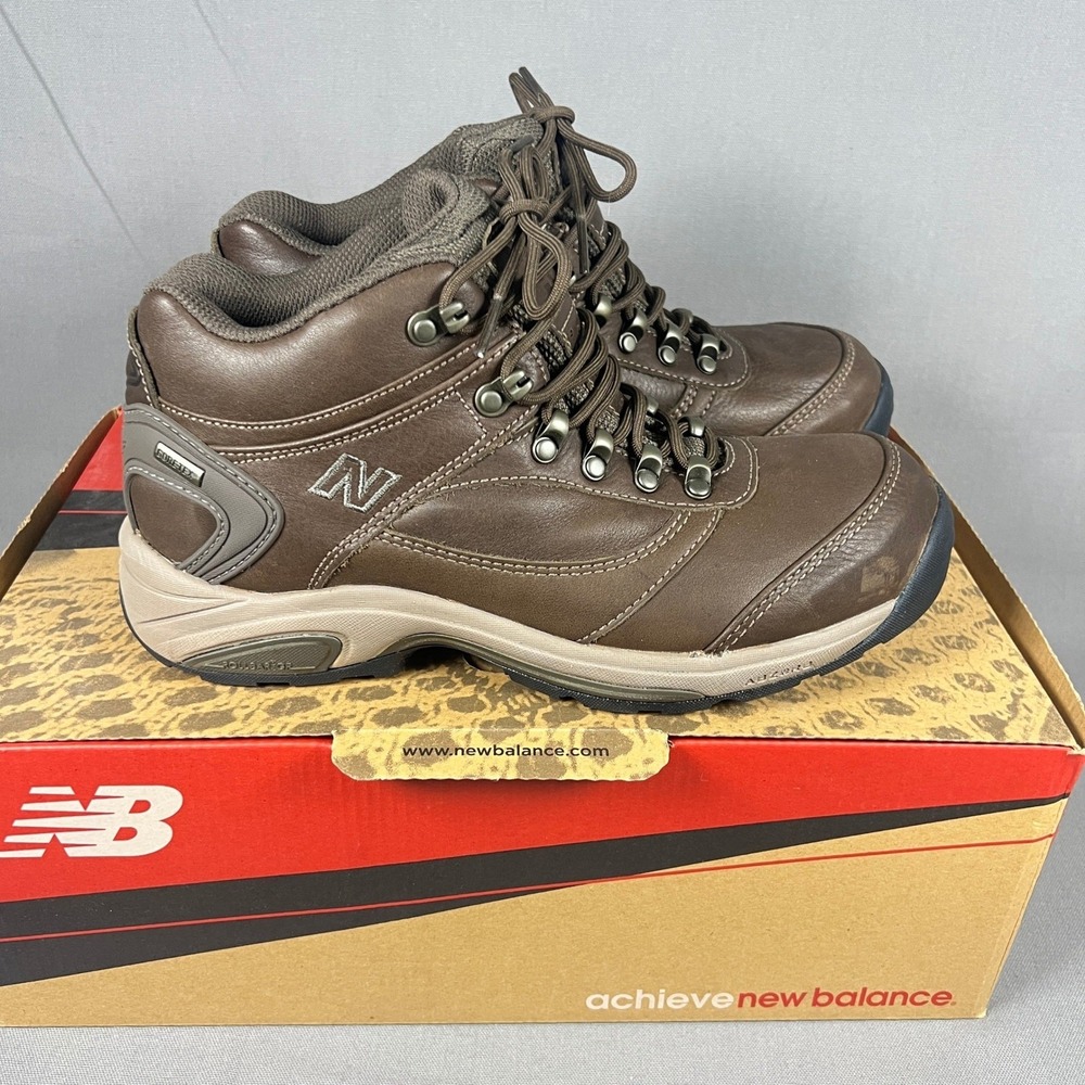 New Balance 978 Gore-Tex Women's  9.5 B Brown Hiking Waterproof Boots MW978GT
